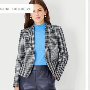 NEW WITHOUT TAGS! Ann Taylor Newberry Blazer, Lavish Blue, size 8